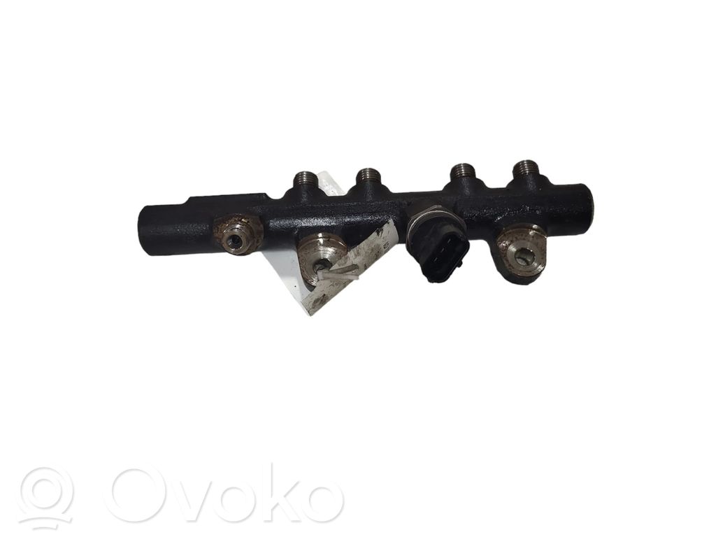 Renault Clio IV Fuel main line pipe 