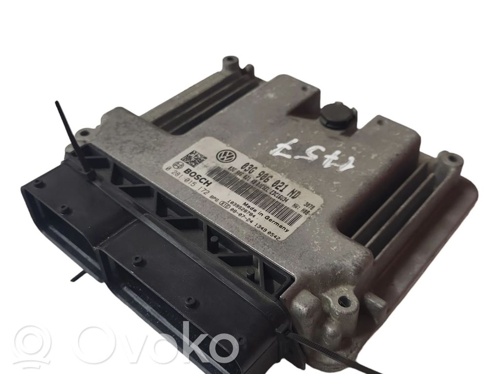 Volkswagen Touran I Engine control unit/module 