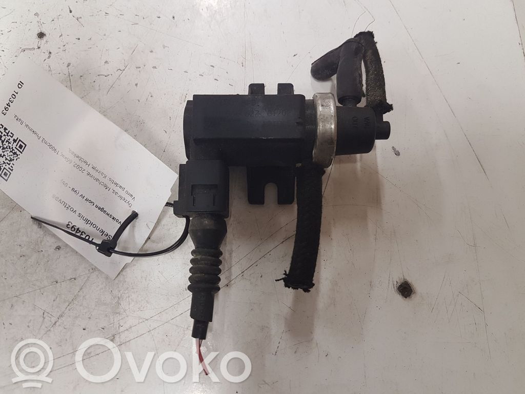 Volkswagen Golf IV Zawór podciśnienia / Elektrozawór turbiny 