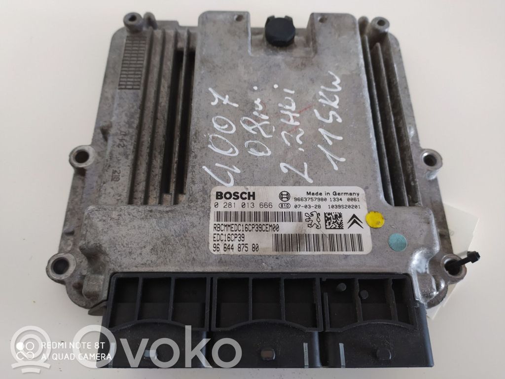 Peugeot 4007 Engine control unit/module 