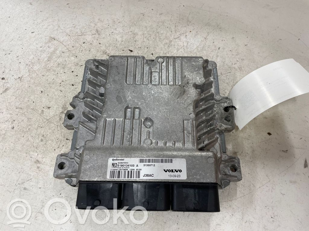 Volvo V40 Engine control unit/module 