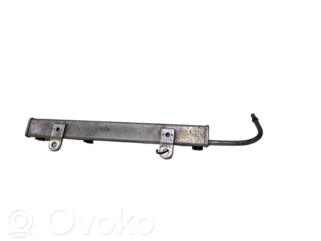 Mitsubishi Outlander Polttoainepääputki 