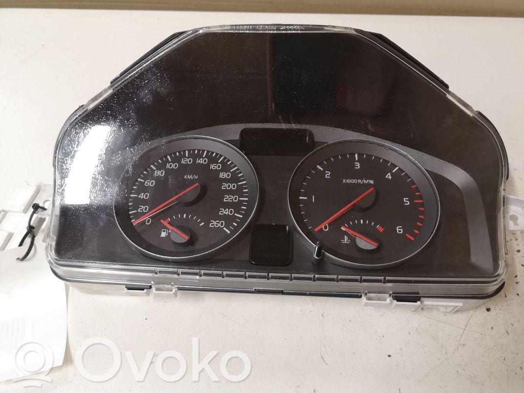 Volvo V50 Speedometer (instrument cluster) 