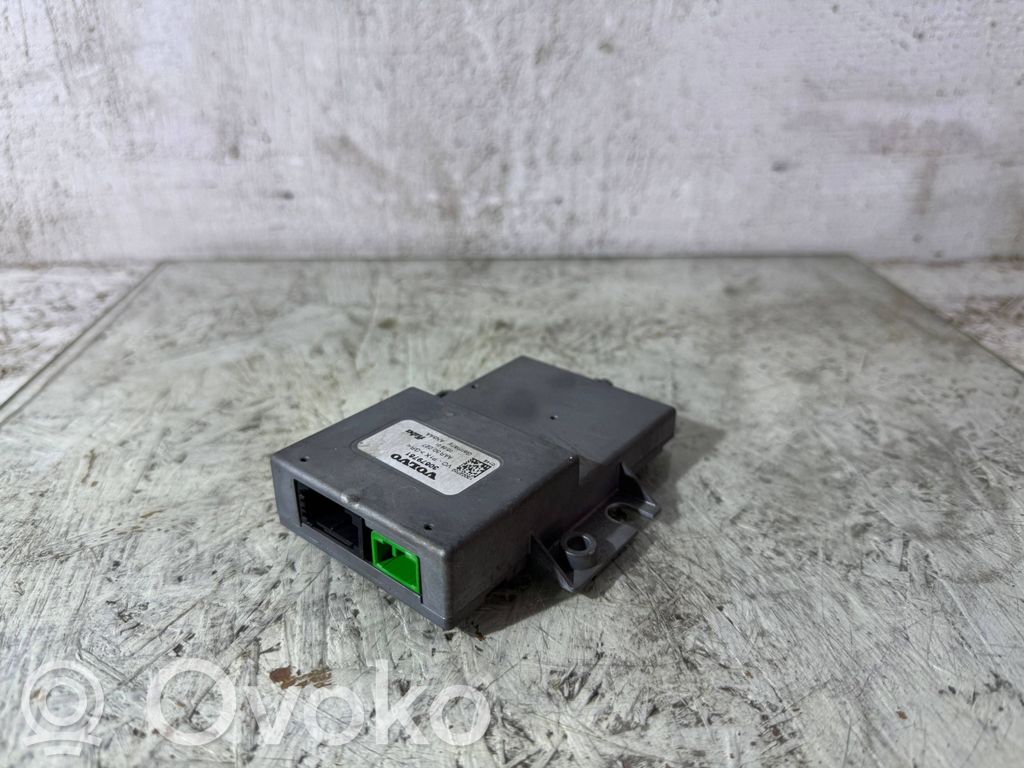 Volvo V50 GPS navigation control unit/module 