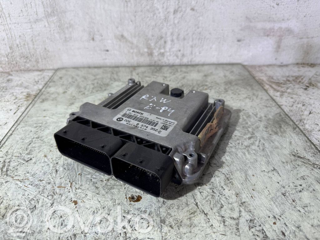 BMW X1 E84 Engine control unit/module 