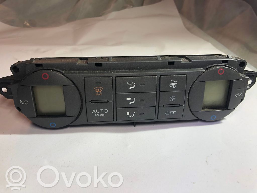 Ford Focus C-MAX Climate control unit 