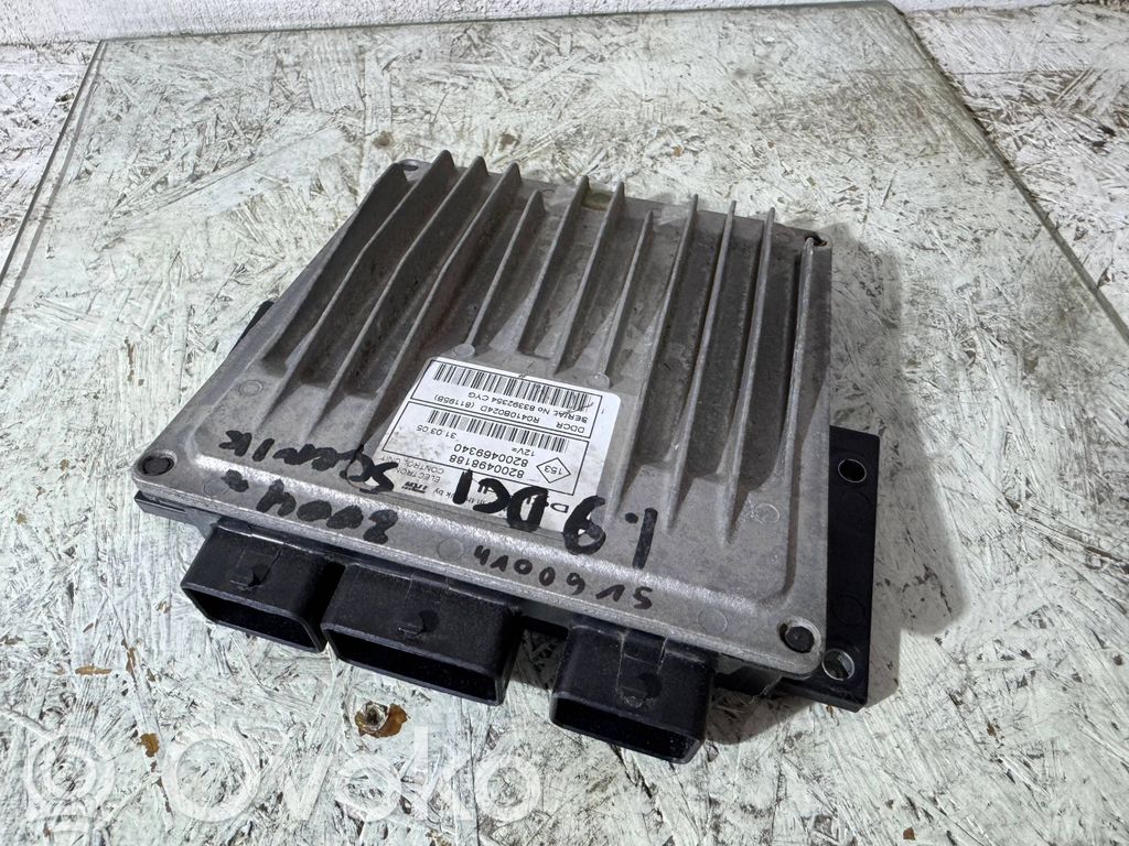 Renault Megane II Engine control unit/module 