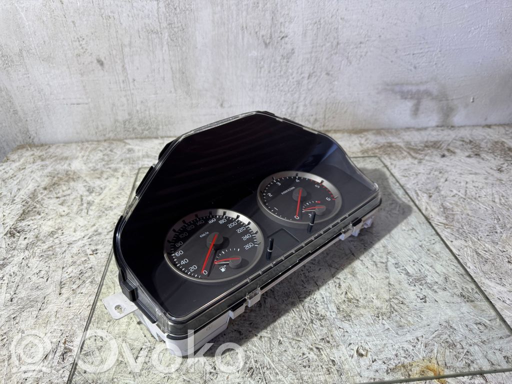 Volvo V50 Speedometer (instrument cluster) 