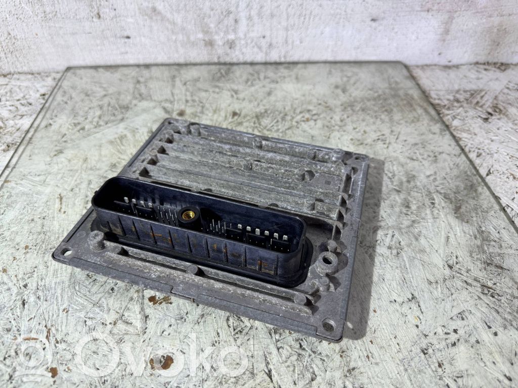 Ford Focus C-MAX Engine control unit/module 