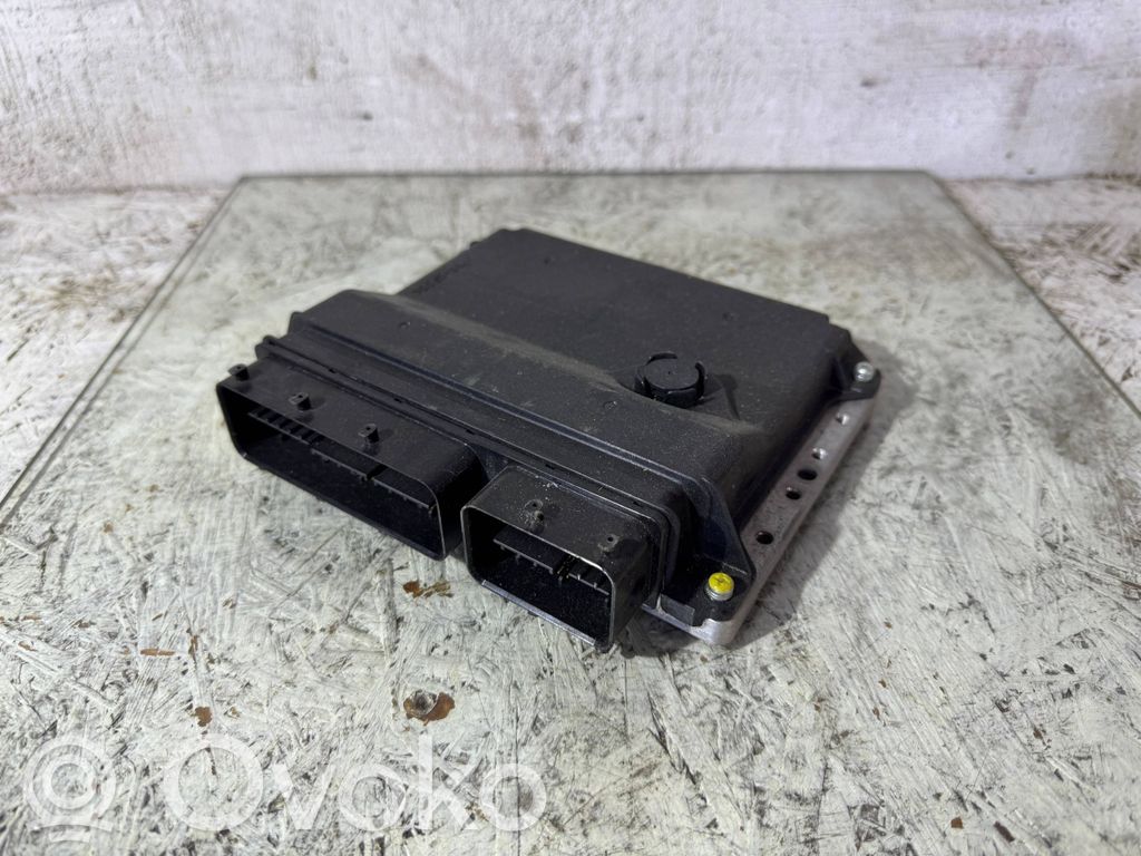 Toyota Yaris Engine control unit/module 