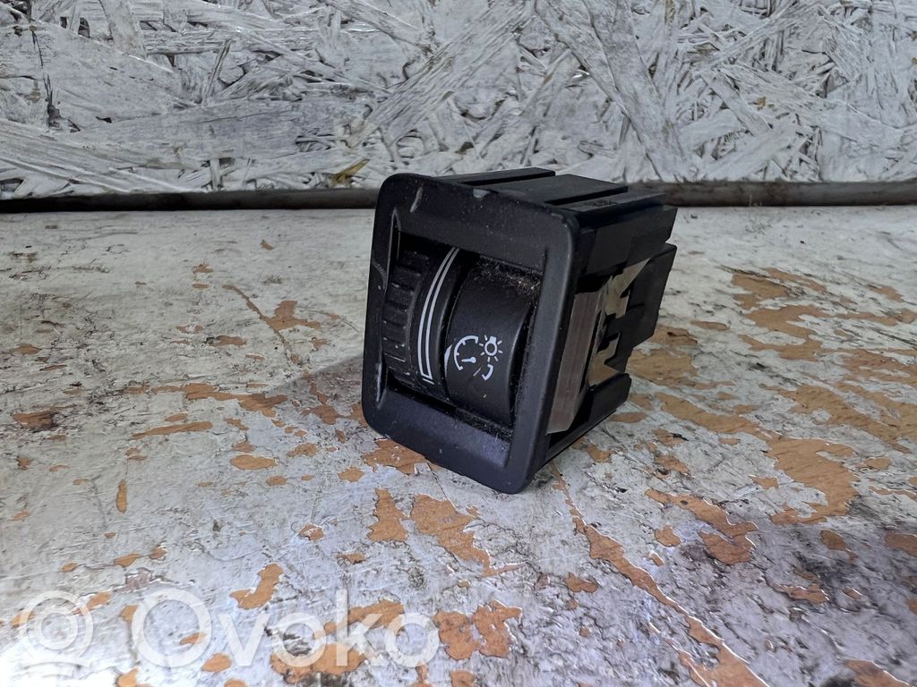Volkswagen PASSAT B6 Interruptor de control del panel de luces 