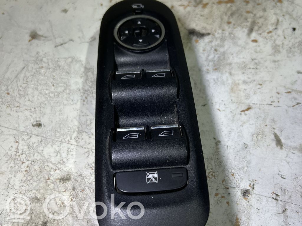Ford Mondeo MK IV Electric window control switch 
