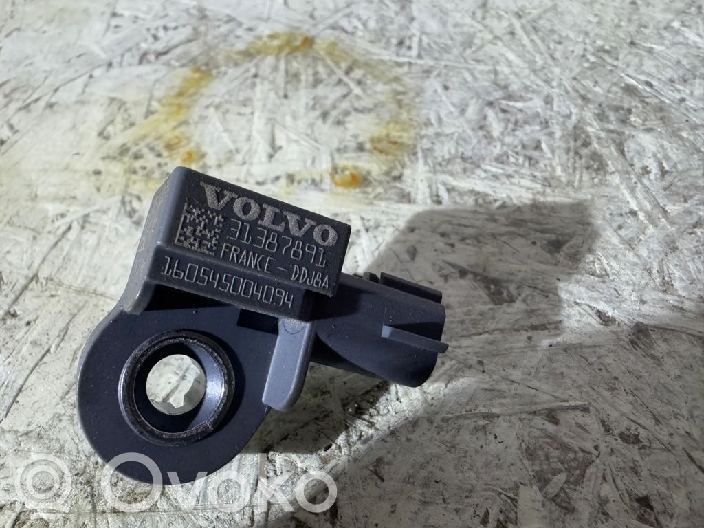 Volvo V40 Airbag deployment crash/impact sensor 