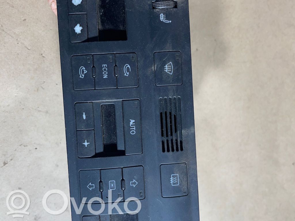 Audi A6 S6 C5 4B Climate control unit 