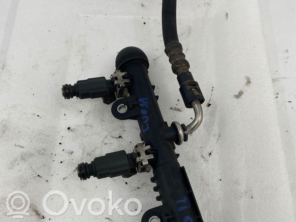 Opel Corsa C Tubo principal de alimentación del combustible 