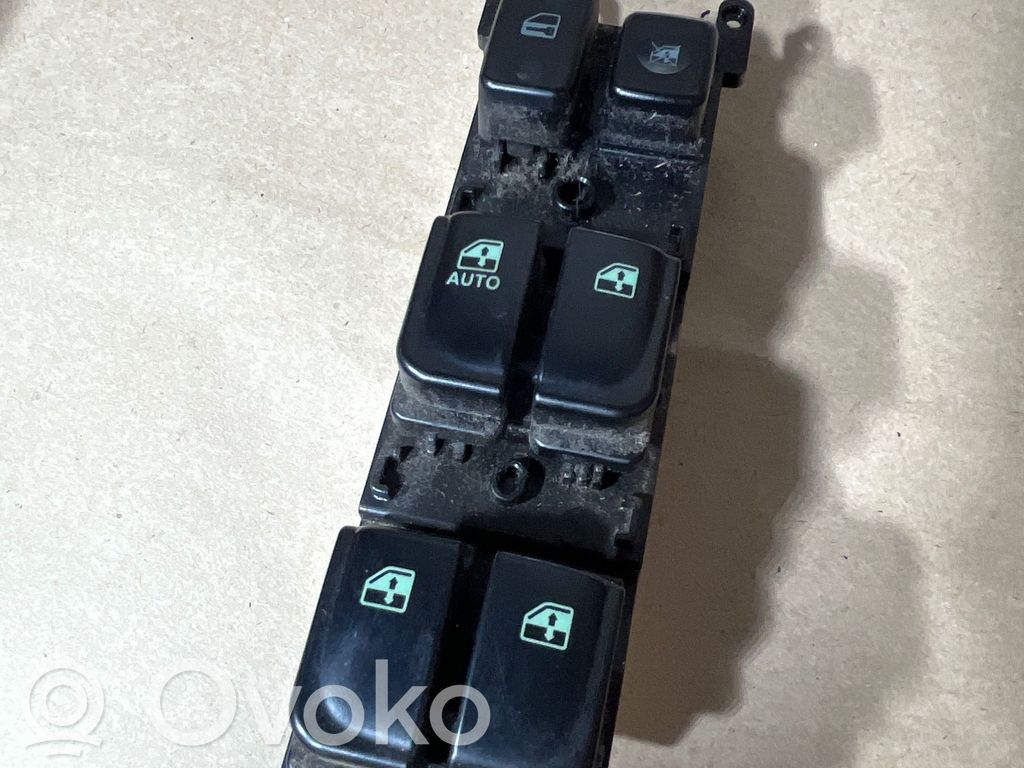 Hyundai Sonata Electric window control switch 