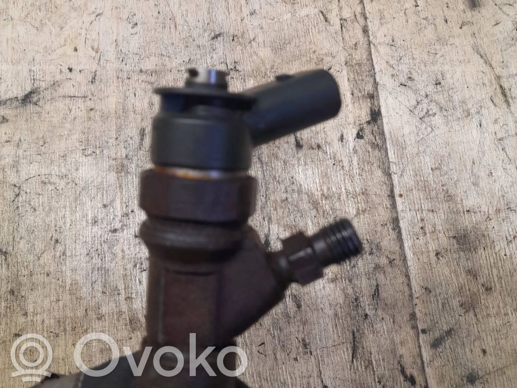 BMW 5 E60 E61 Fuel injector 