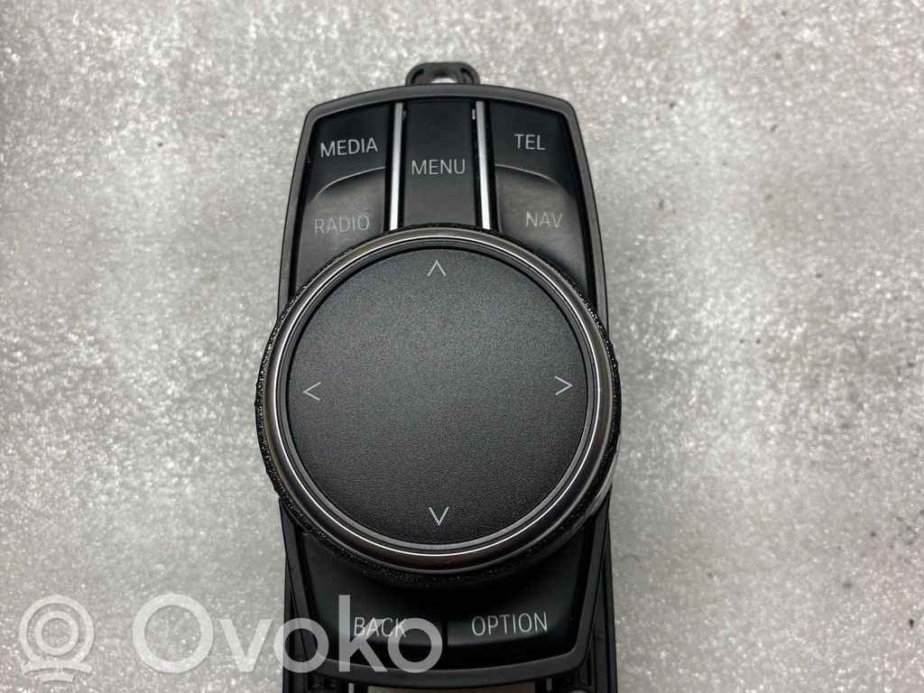 BMW 2 F46 Head unit multimedia control 