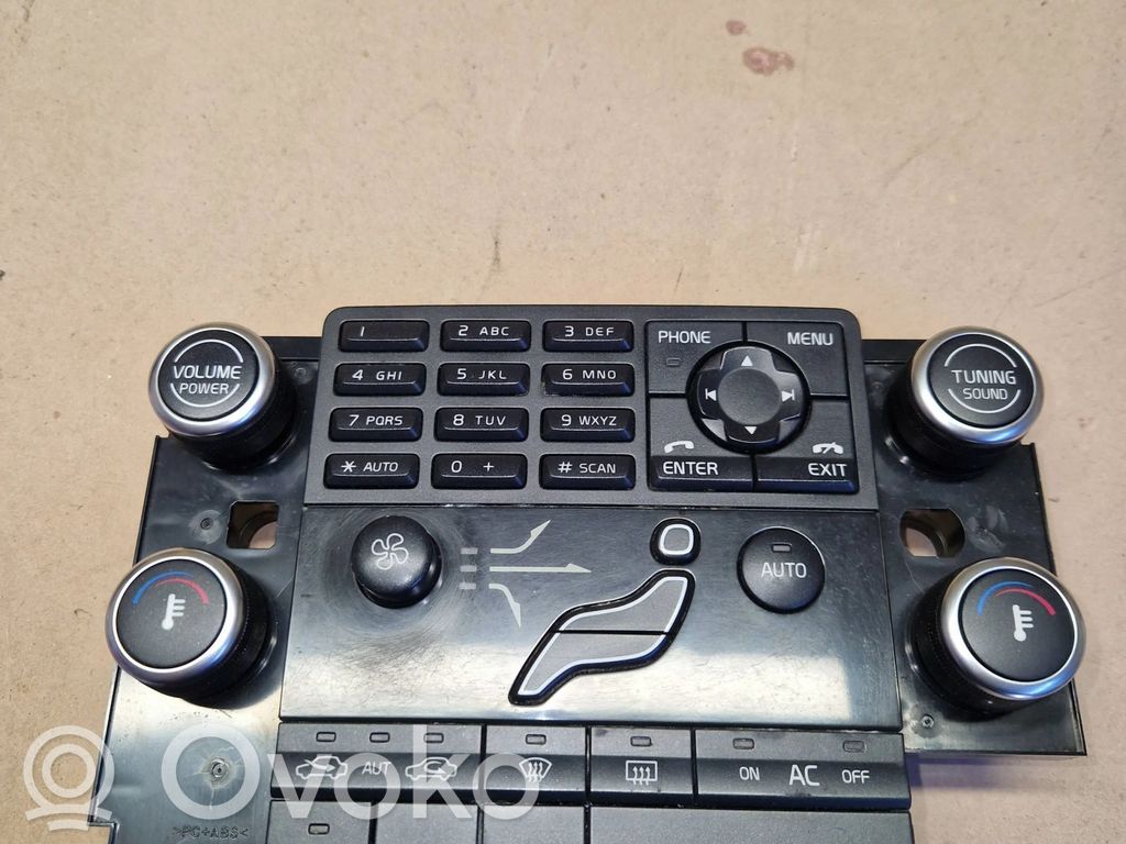 Volvo V70 Climate control unit 