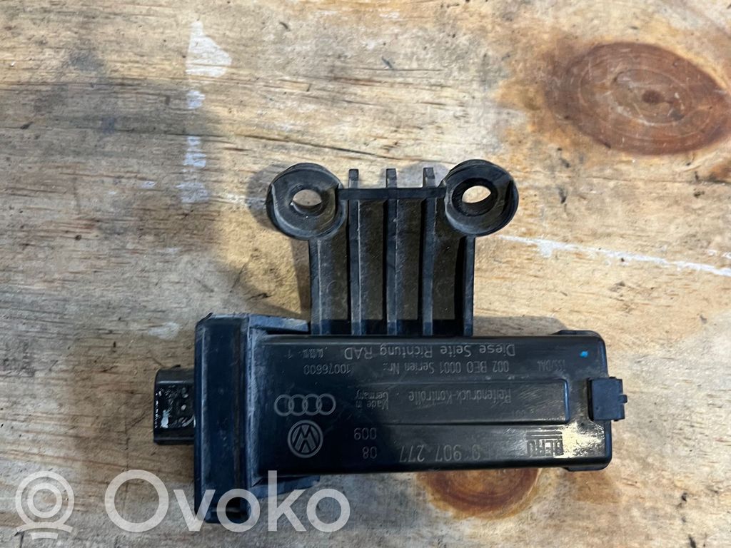 Audi A8 S8 D3 4E Kitas daviklis 