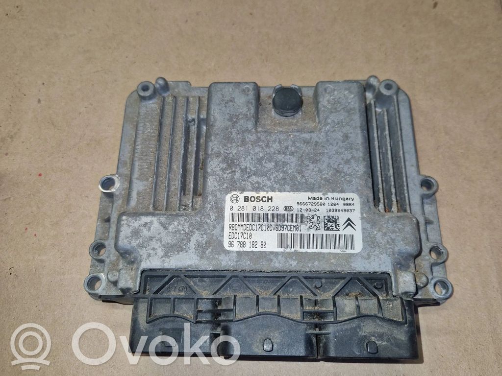 Peugeot Expert Engine control unit/module 