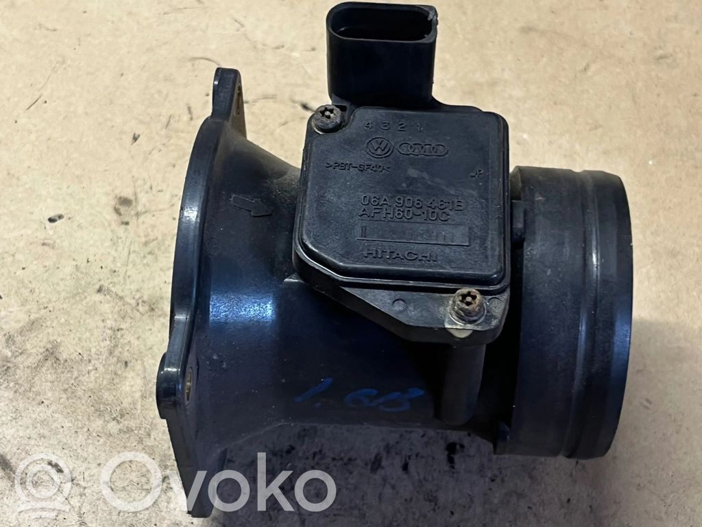 Audi A6 S6 C5 4B Przepływomierz masowy powietrza MAF 