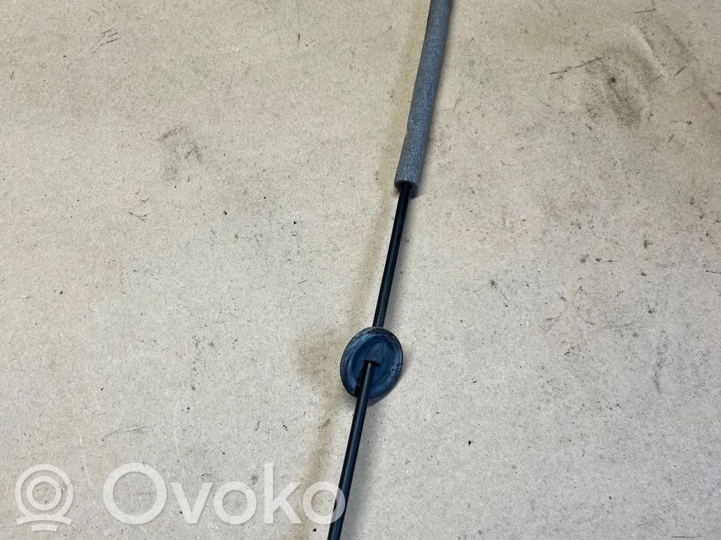 Volvo V70 Front door cable line 