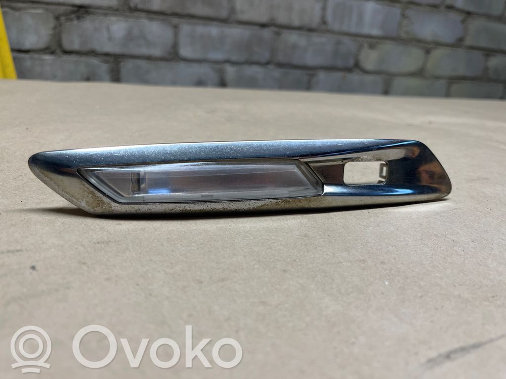 BMW 5 F10 F11 Front fender indicator light 