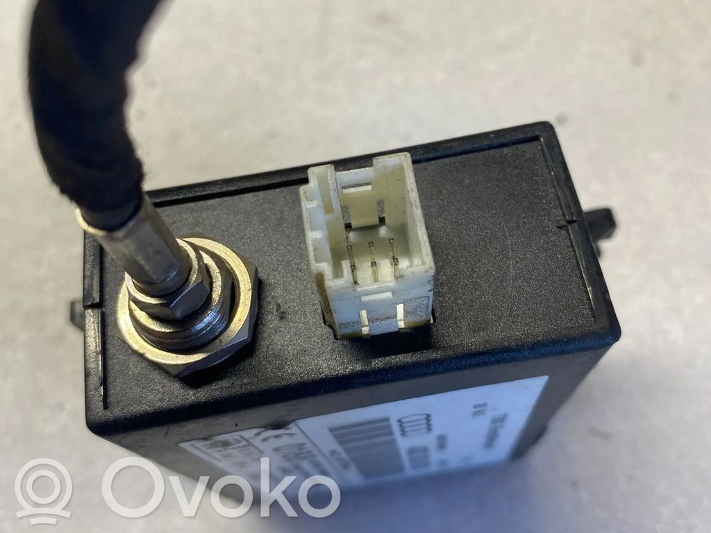 Audi A6 Allroad C5 Aerial antenna amplifier 
