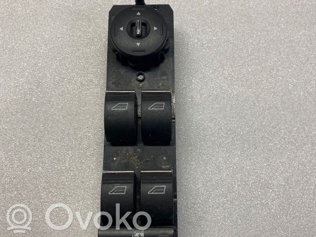 Ford Focus Electric window control switch 