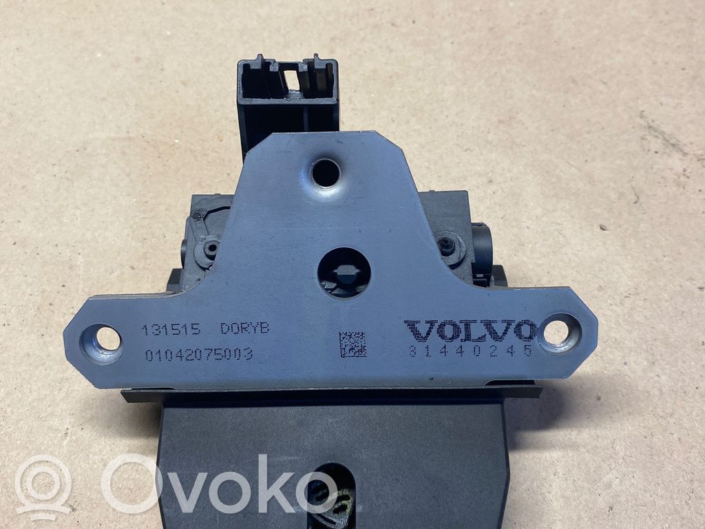 Volvo V40 Tailgate/trunk/boot lock/catch/latch 