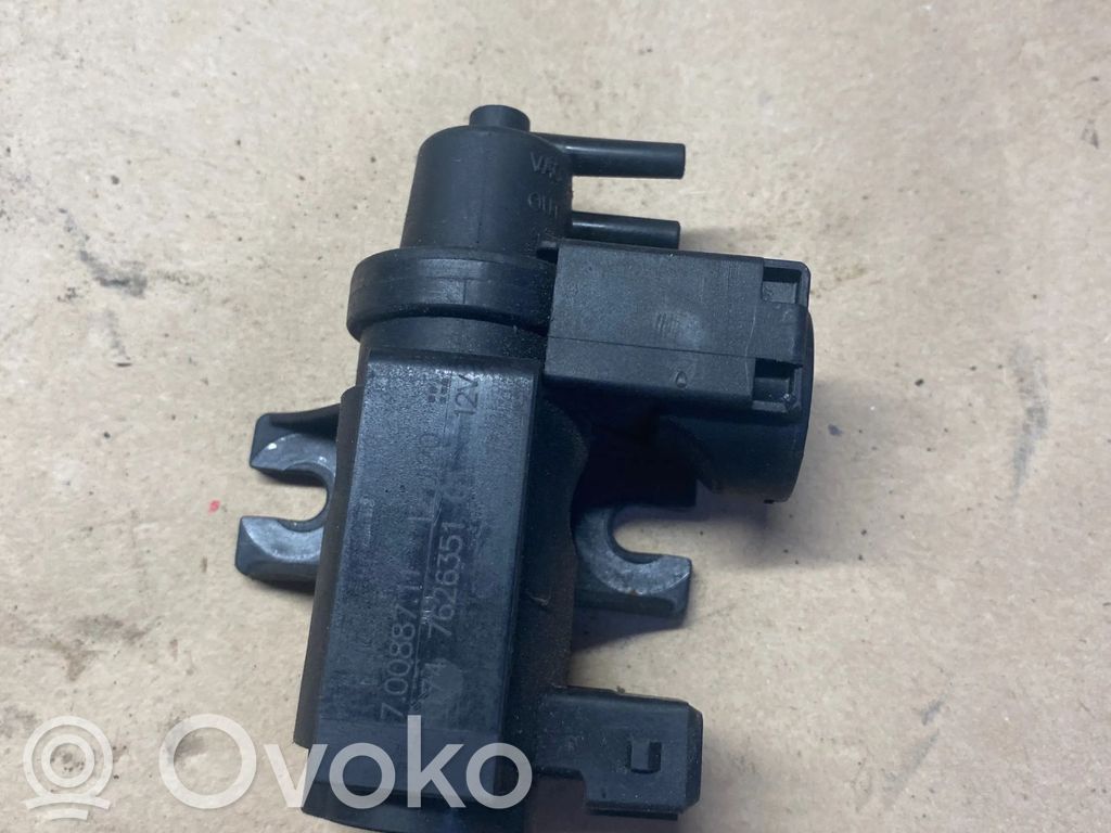 BMW 5 F10 F11 Turbo solenoid valve 