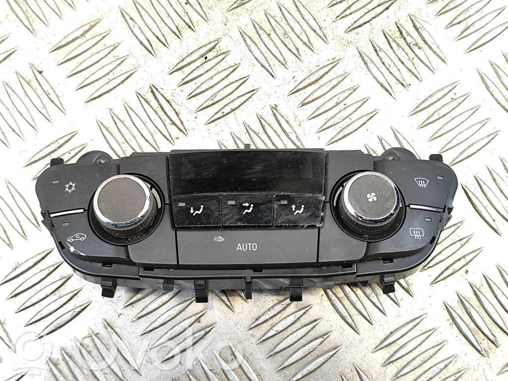 Opel Insignia A Climate control unit 