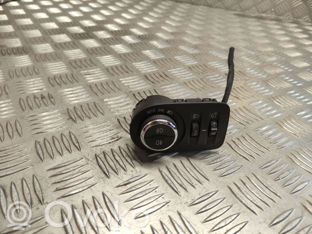 Opel Astra K Light switch 