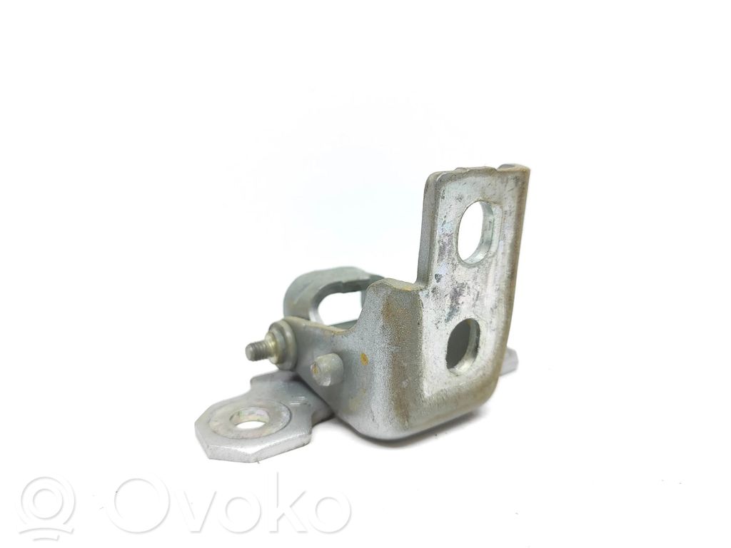Renault Captur Front door upper hinge 