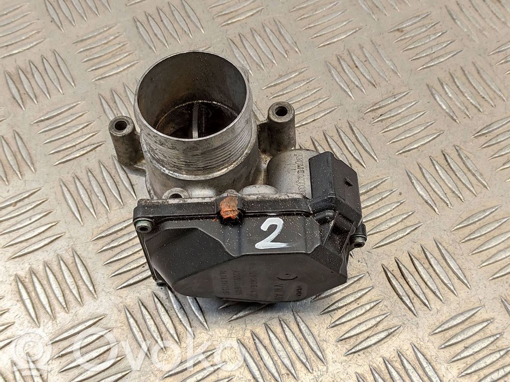 Volkswagen Golf VI Throttle valve 