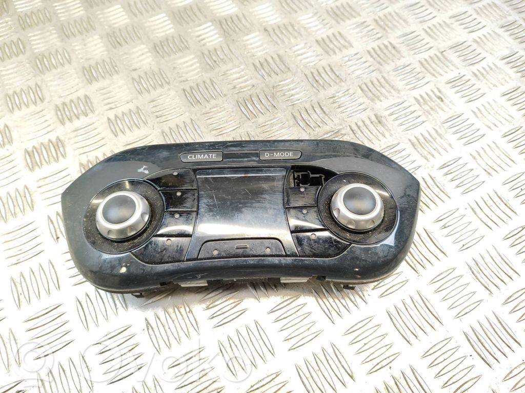 Nissan Juke I F15 Panel klimatyzacji