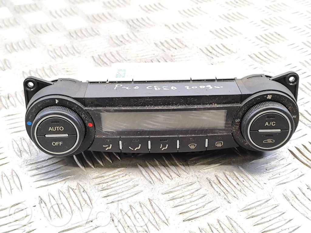 KIA Ceed Climate control unit 