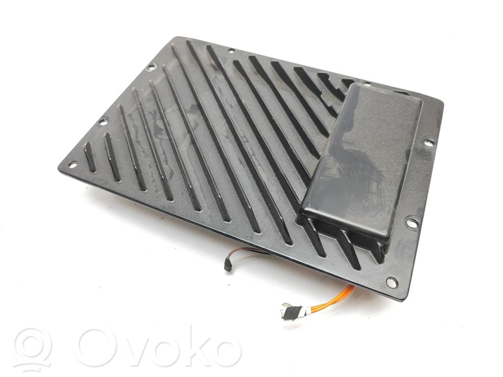 Jaguar XF X250 Sound amplifier 