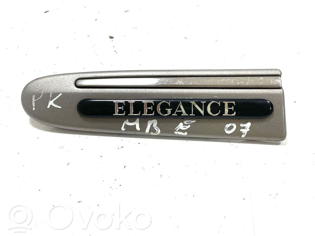 Mercedes-Benz E W211 Moulure, baguette/bande protectrice d'aile