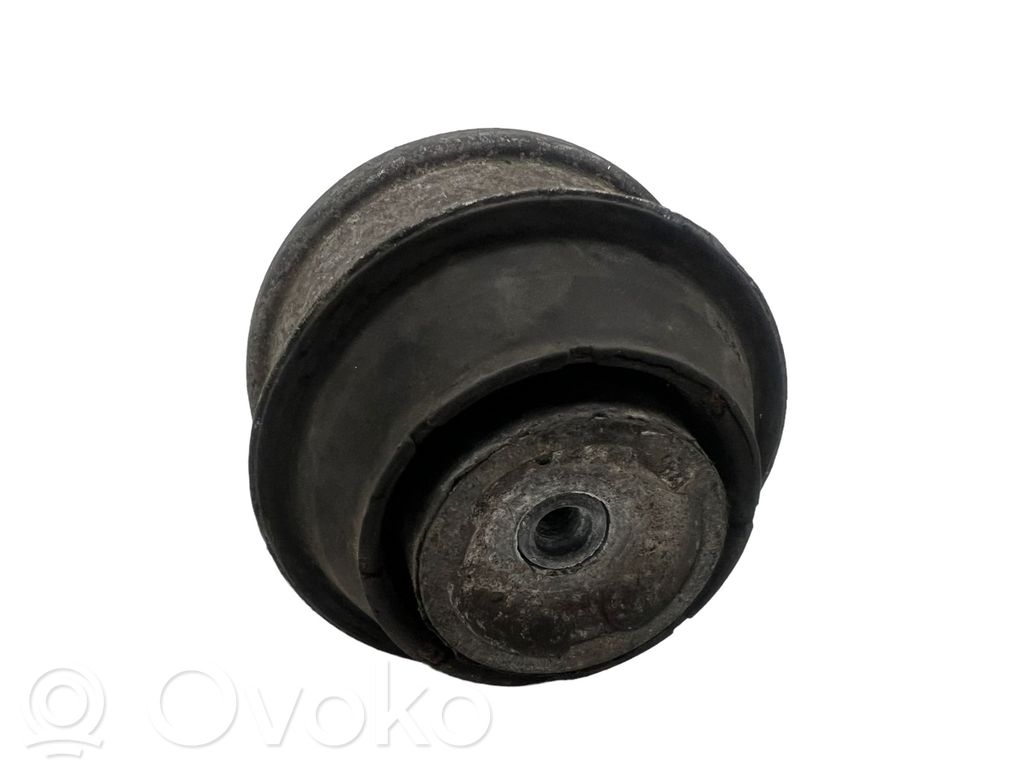 Soporte de montaje del motor