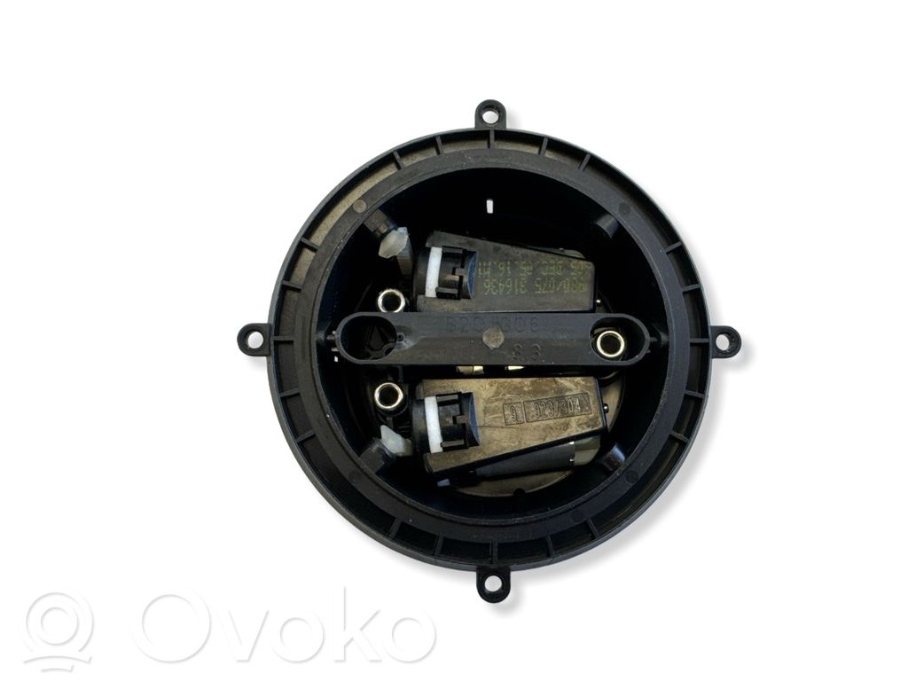 Element lusterka bocznego drzwi przednich   5204306,923130