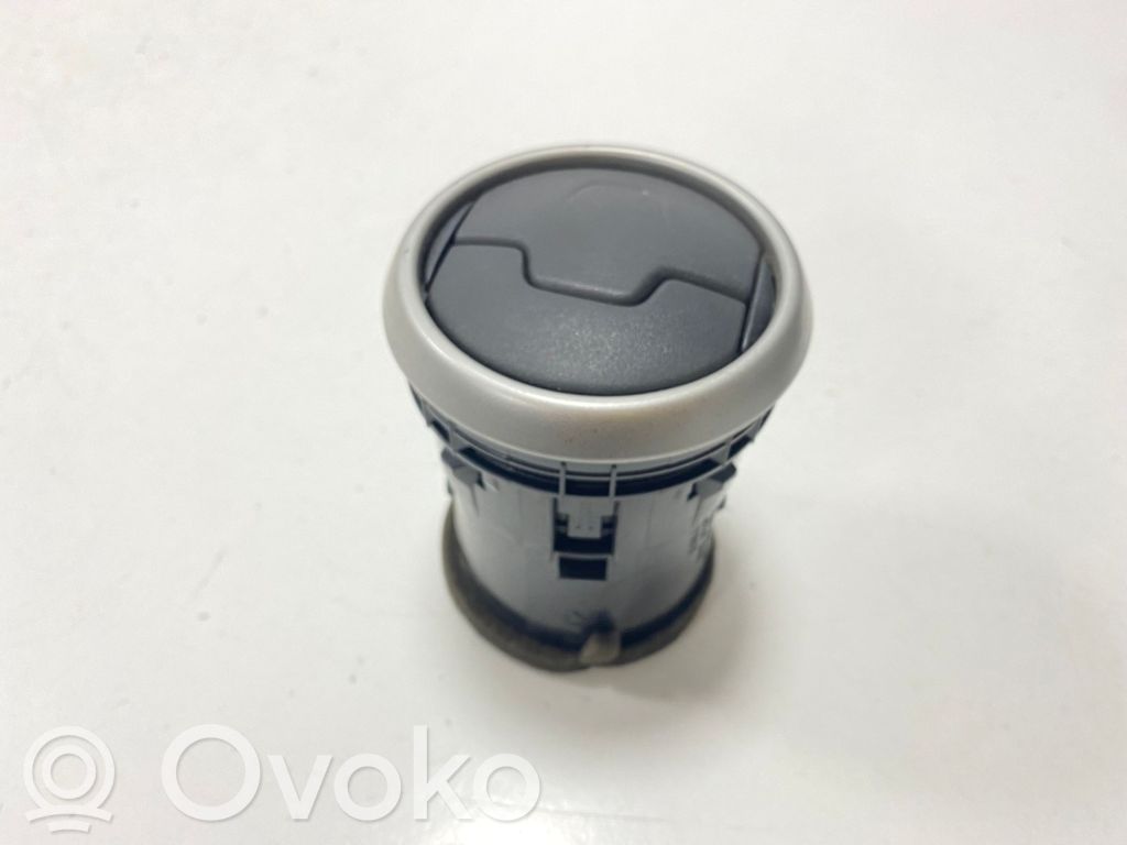 Nissan Qashqai Grilă ventilație/ramă laterală bord
