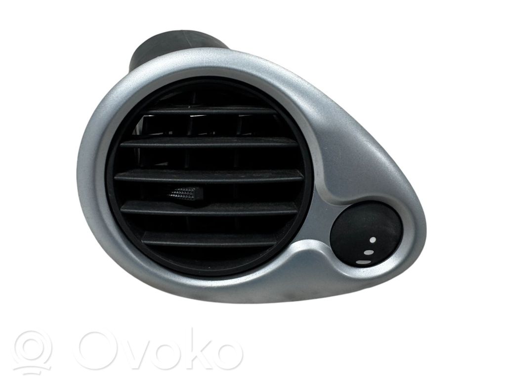 Renault Clio III Dashboard side air vent grill/cover trim 