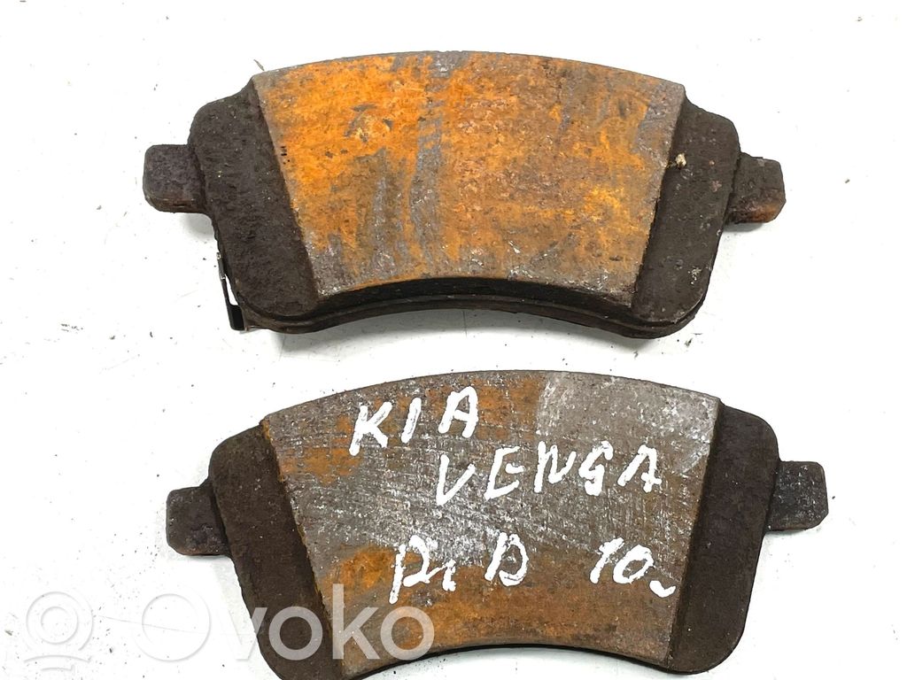 Klocki hamulcowe przednie   18565964,32339688PIK,FER42563