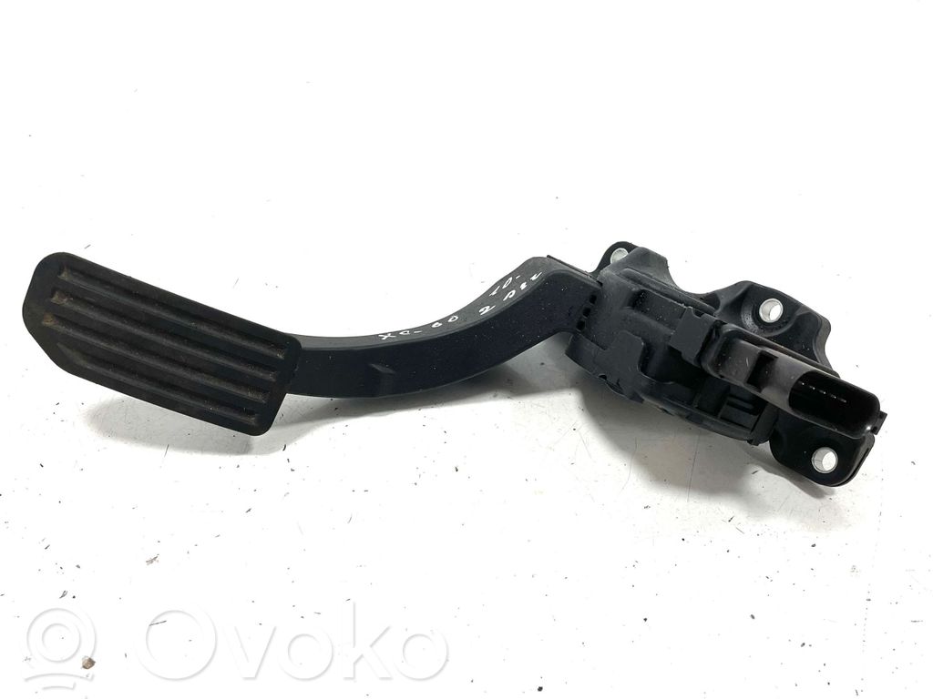 Volvo XC60 Akceleratoriaus pedalas 
