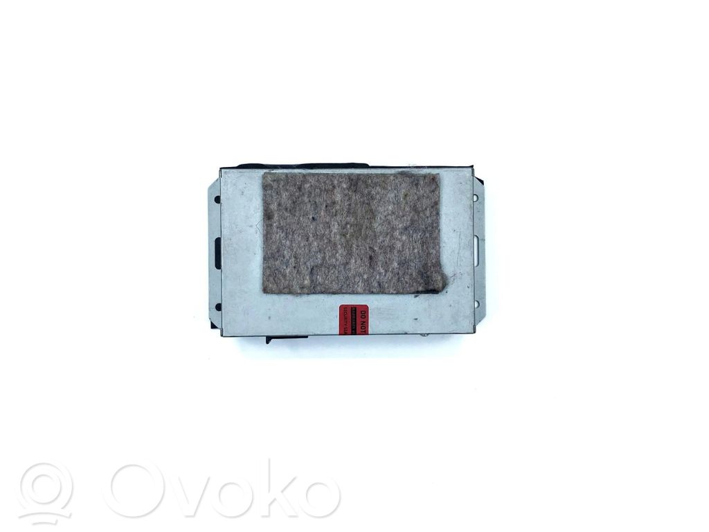 BMW 5 E60 E61 iPod connector socket 