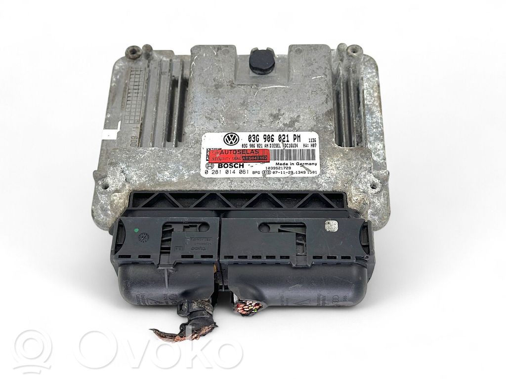 Volkswagen Golf V Engine control unit/module 