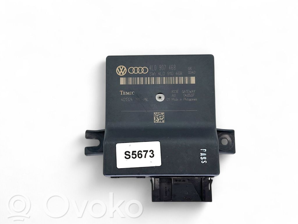 Audi Q7 4M Gateway control module 