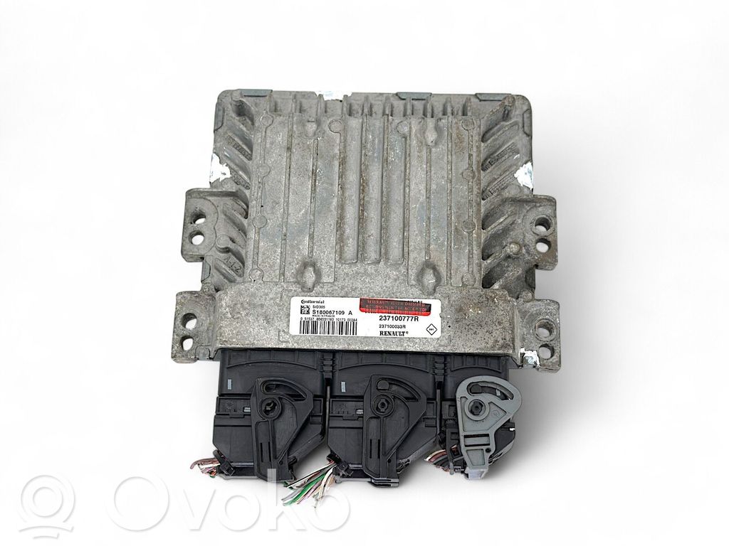 Renault Megane III Engine control unit/module 